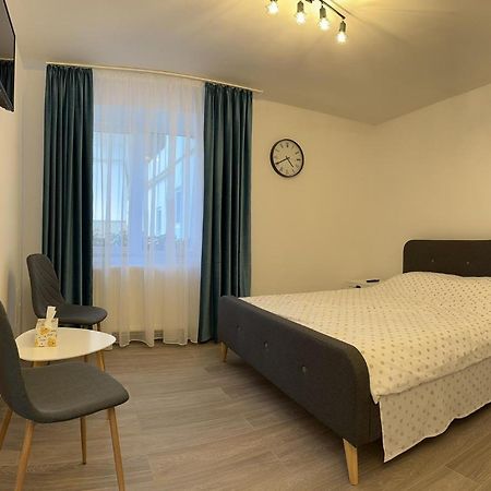 Easy Living Apartments - Old Town Брашов Екстер'єр фото