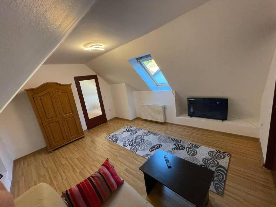 Easy Living Apartments - Old Town Брашов Екстер'єр фото